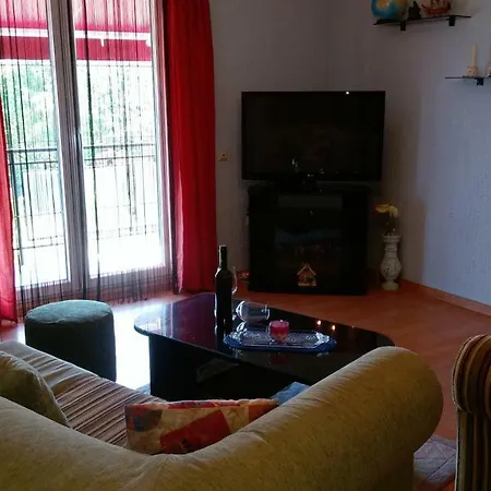 Ento Apartment
